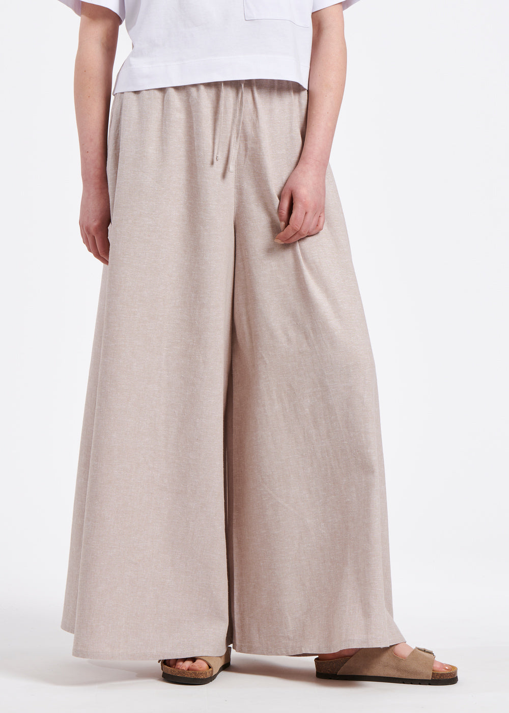 Pantalon jupe culotte écru en chambray de lin viscose - DESERT#couleur_DESERT