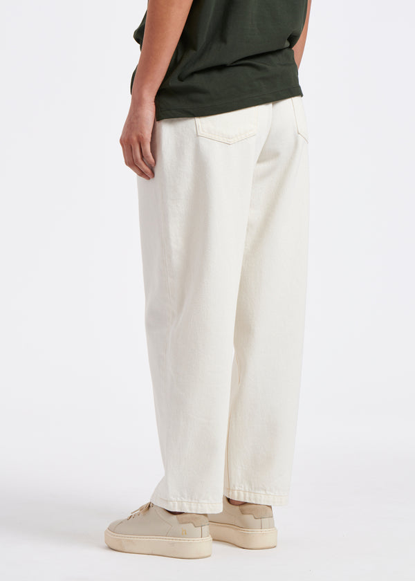 Pantalon mom écru en gabardine de coton biologique - COQUILLAGE#couleur_COQUILLAGE