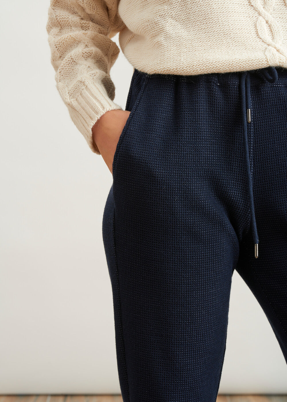 Pantalon façon jogging en milano texturé - NAVY#couleur_NAVY