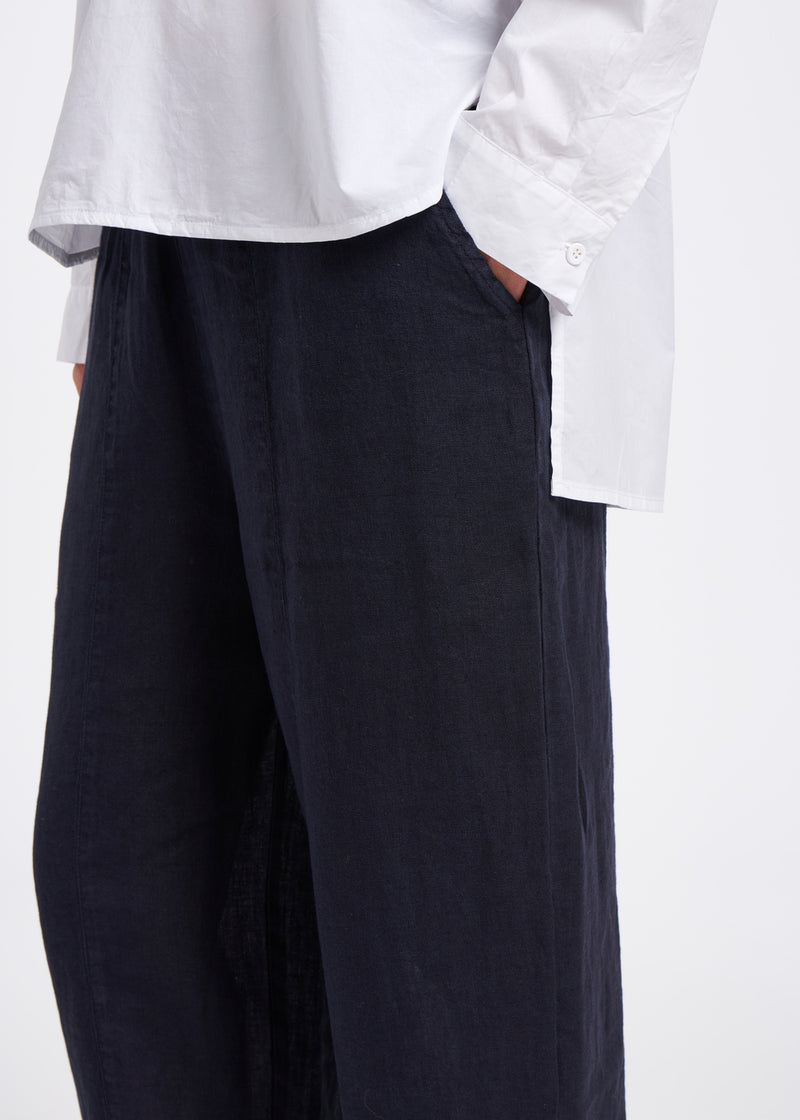 Pantalon 7/8ème bleu marine en lin - MARINE#couleur_MARINE