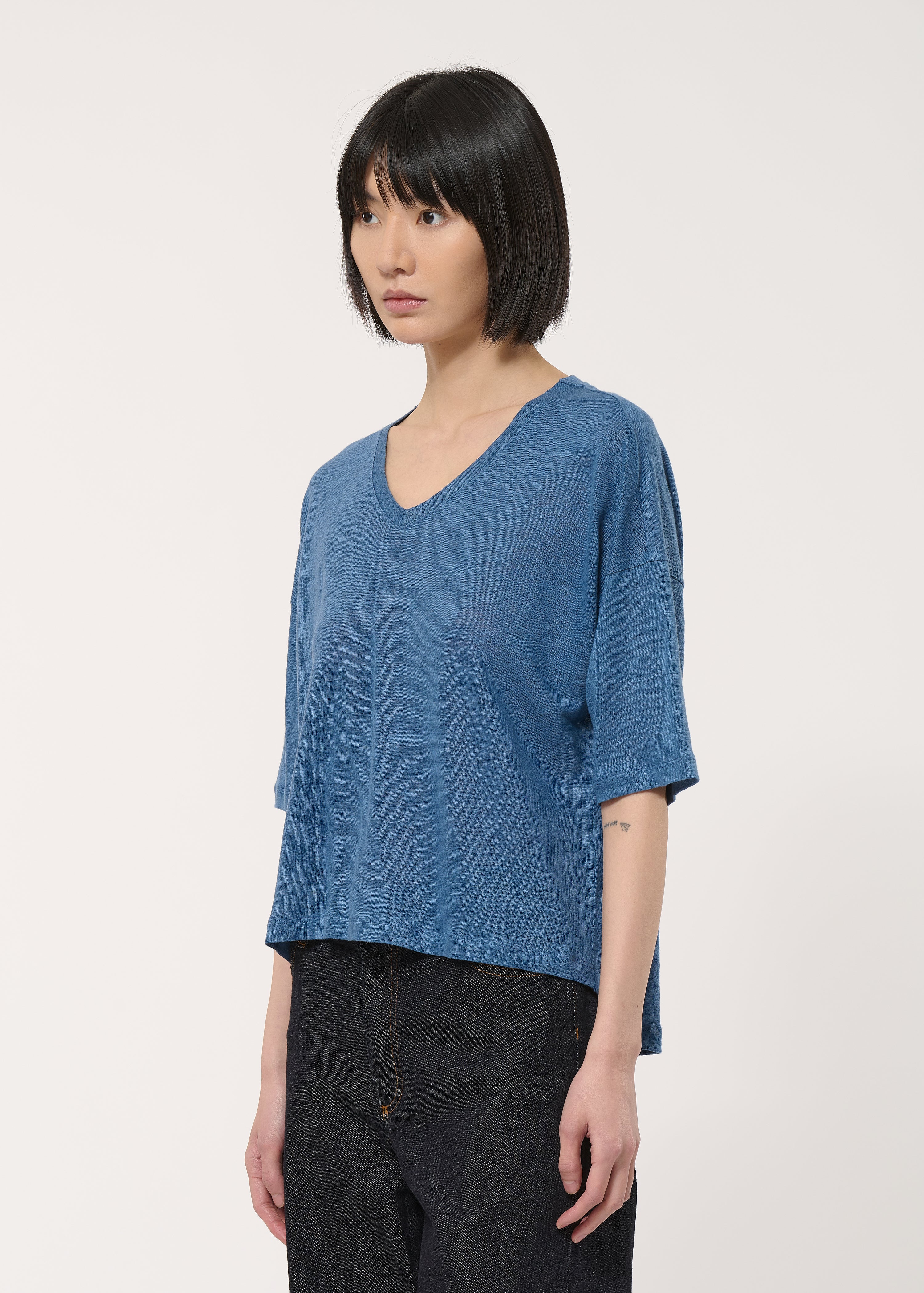 T-shirt bleu foncé ample en lin manches courtes - DENIM#couleur_DENIM