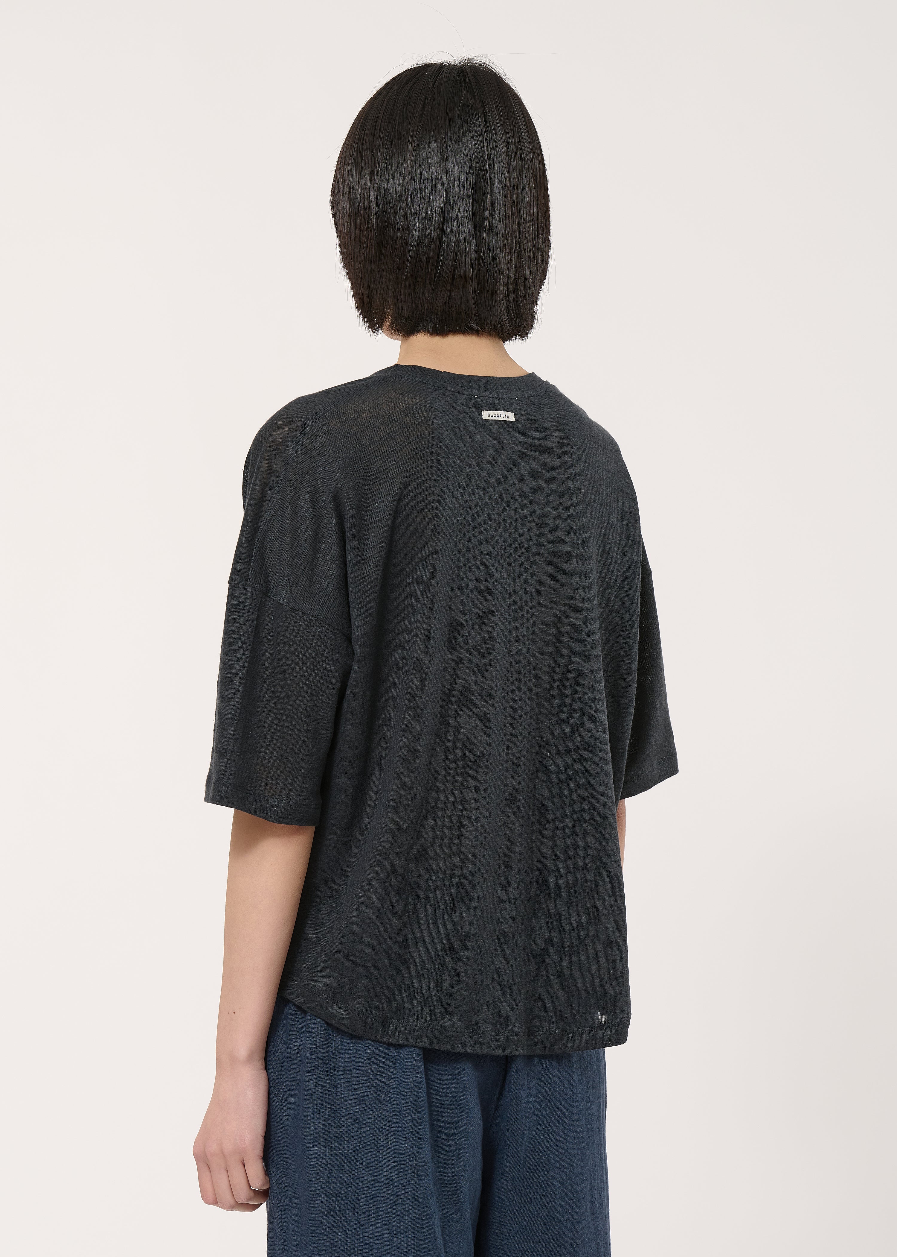T-shirt noir ample en lin manches courtes - CHARBON#couleur_CHARBON