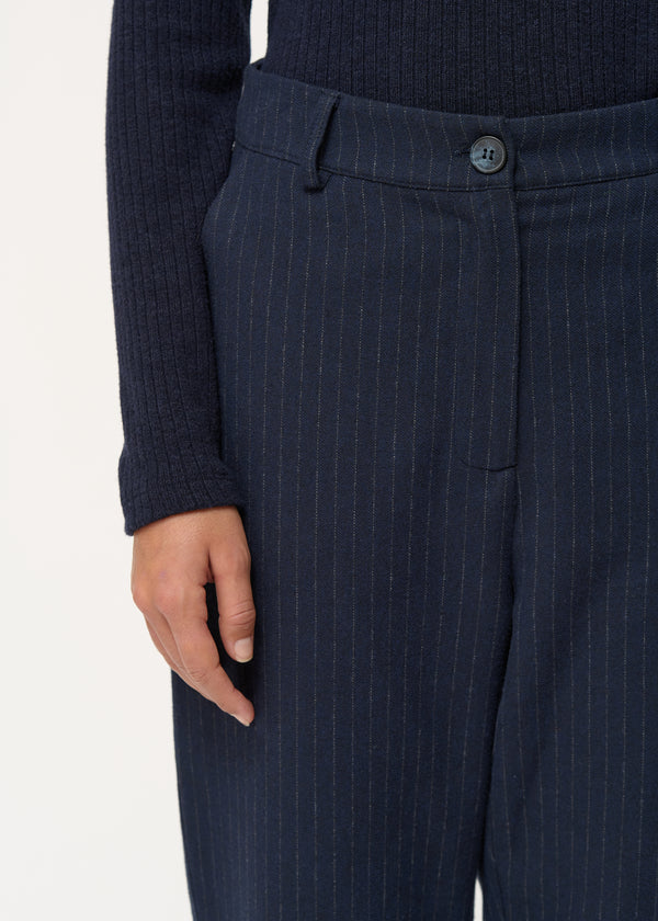 Pantalon carotte bleu en flanelle rayée - MARINE#couleur_MARINE