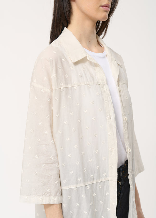 Chemise blanche longue à fleurs - ECRU#couleur_ECRU