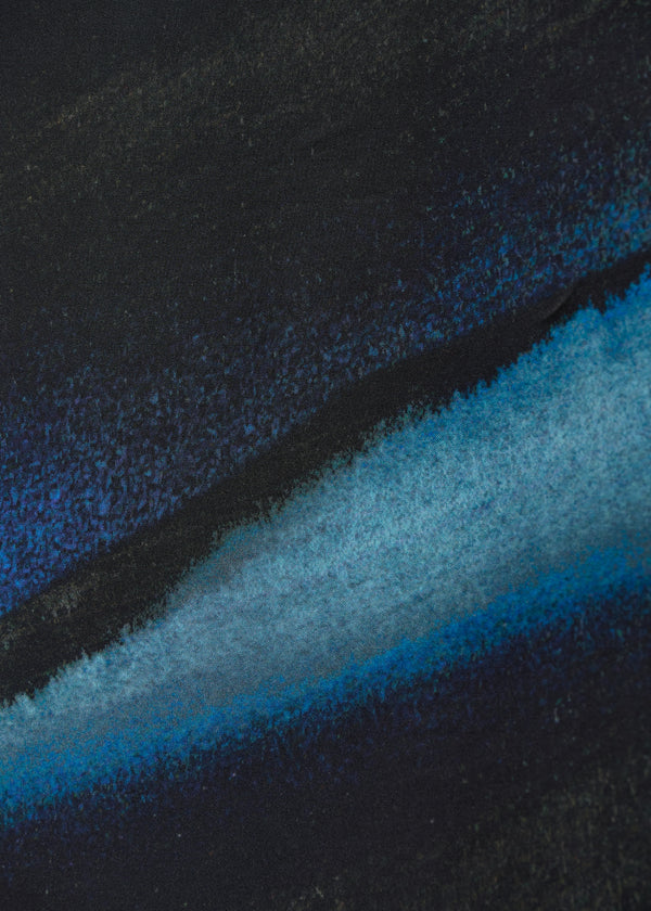 Jupe longue bleu marine en satin à imprimé tie & dye - MARINE#couleur_MARINE