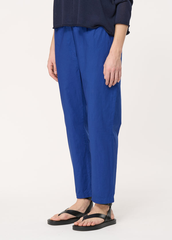 Pantalon bleu roi coupe carotte 7/8ème - INDIGO#couleur_INDIGO
