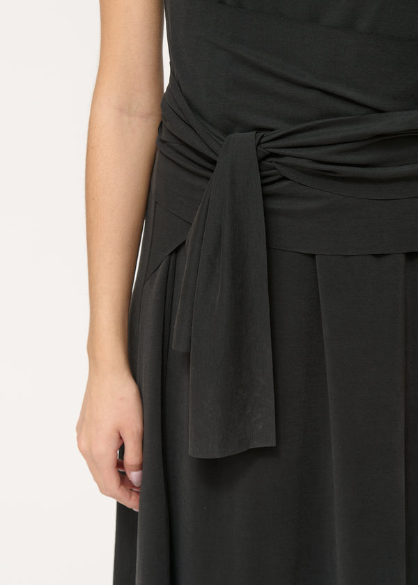 Robe longue noire ceinturée sans manches - CHARBON#couleur_CHARBON
