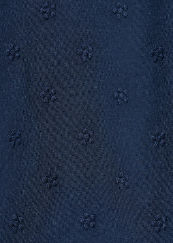 Robe cintrée oversize bleu marine en voile de coton brodé - MARINE#couleur_MARINE