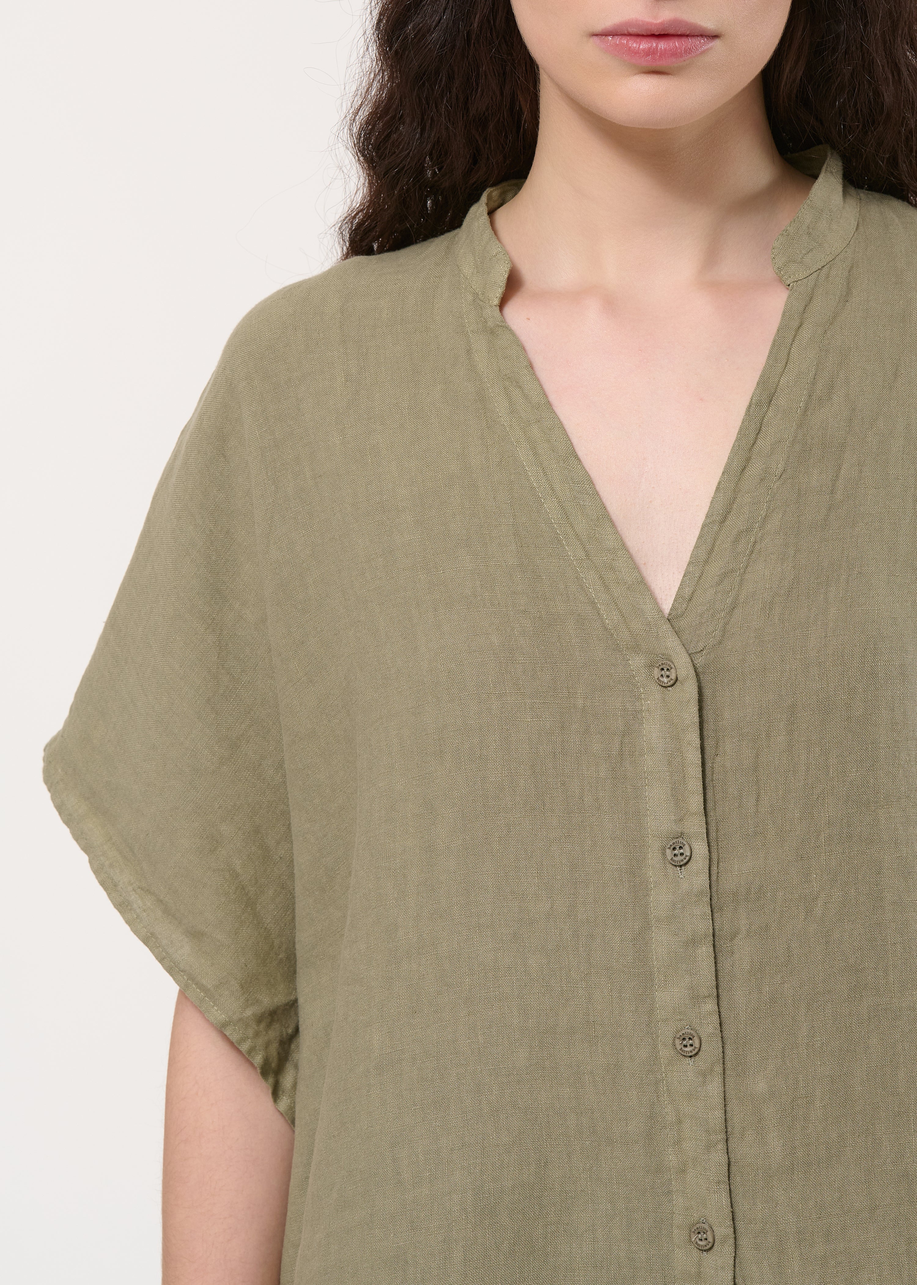 Chemisier kaki oversize en lin - ARMY#couleur_ARMY