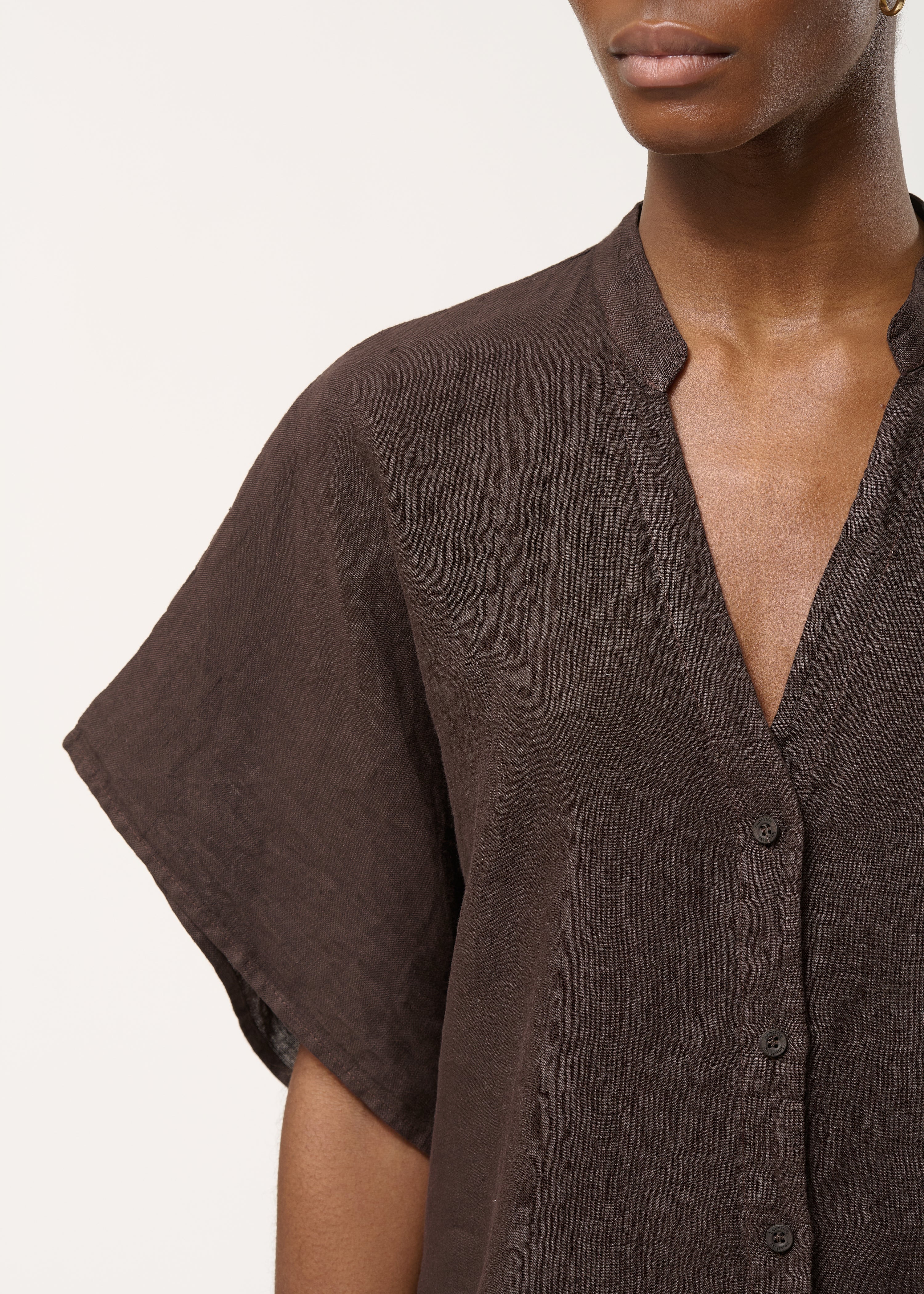 Chemisier marron oversize en lin - CHOCOLAT#couleur_CHOCOLAT