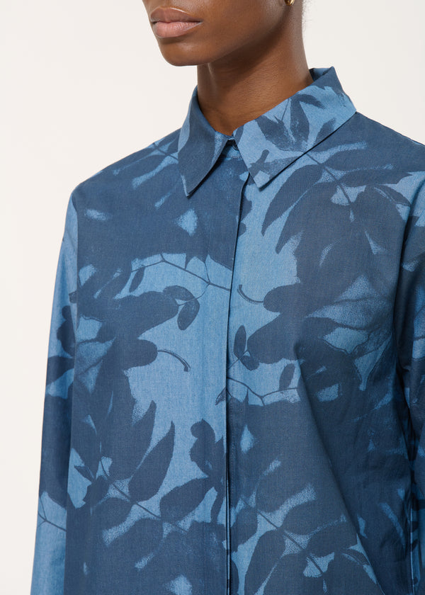Chemise bleue oversize imprimée - NAVY/DENIM#couleur_NAVY/DENIM