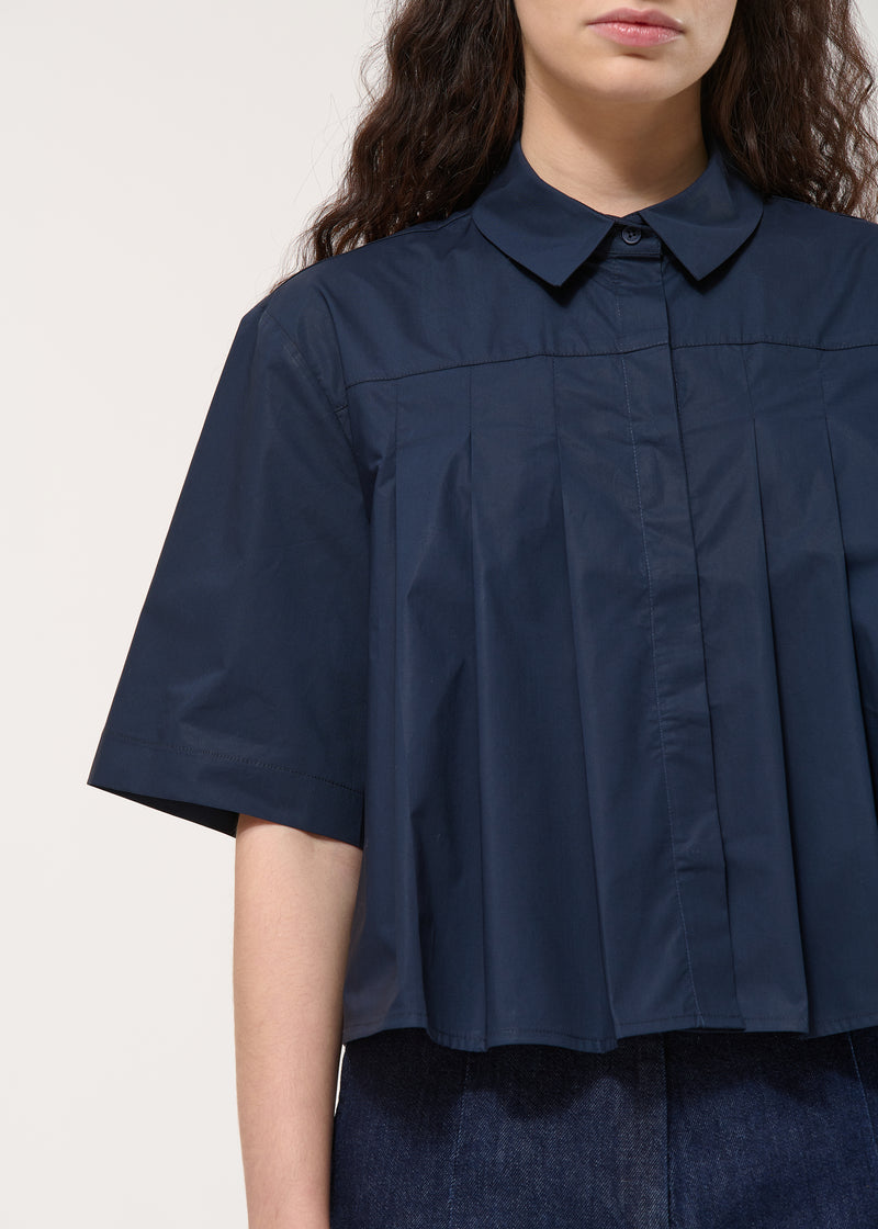 Chemise bleu foncé plissée en popeline de coton - NAVY#couleur_NAVY