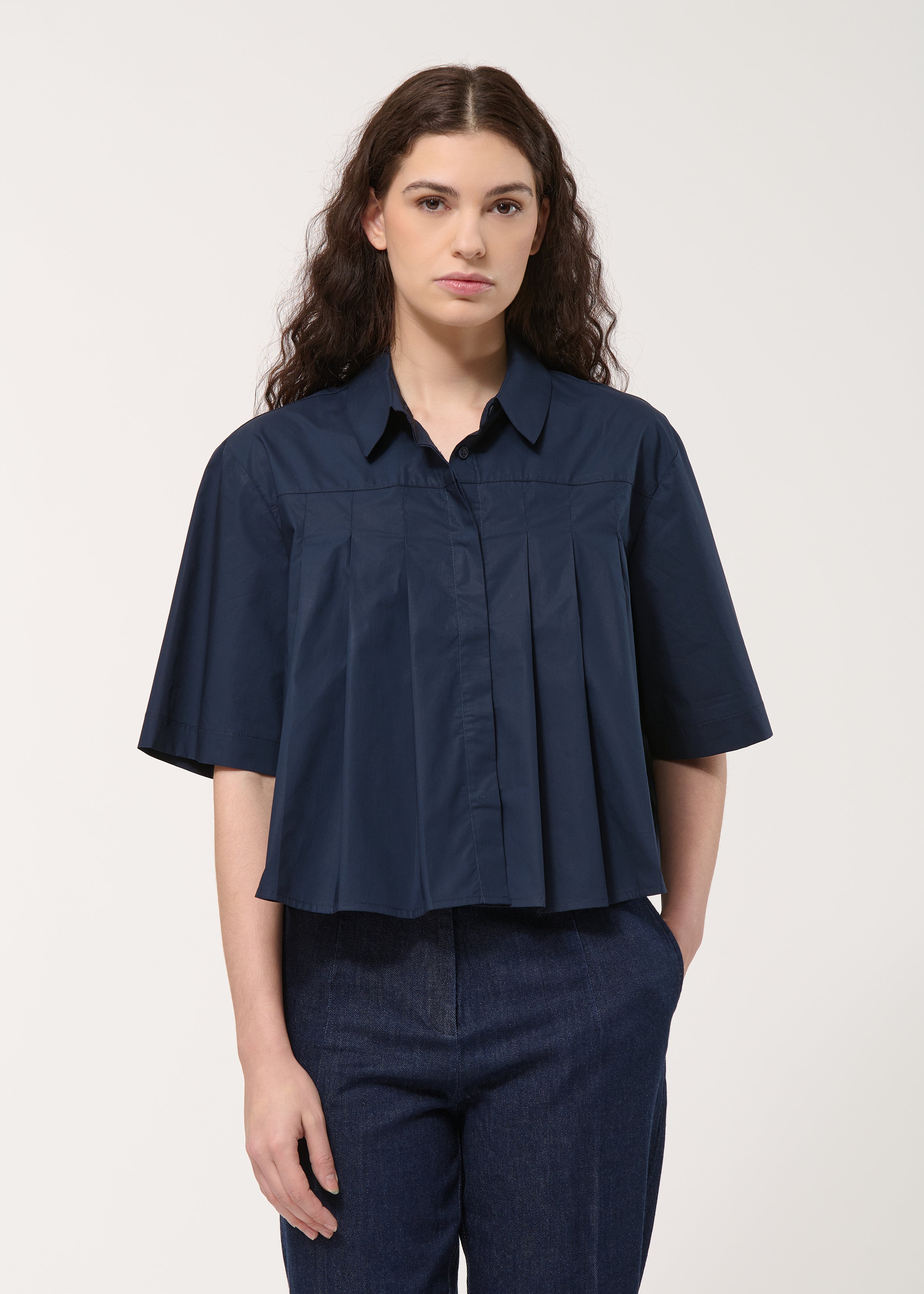 Chemise bleu foncé plissée en popeline de coton - NAVY#couleur_NAVY