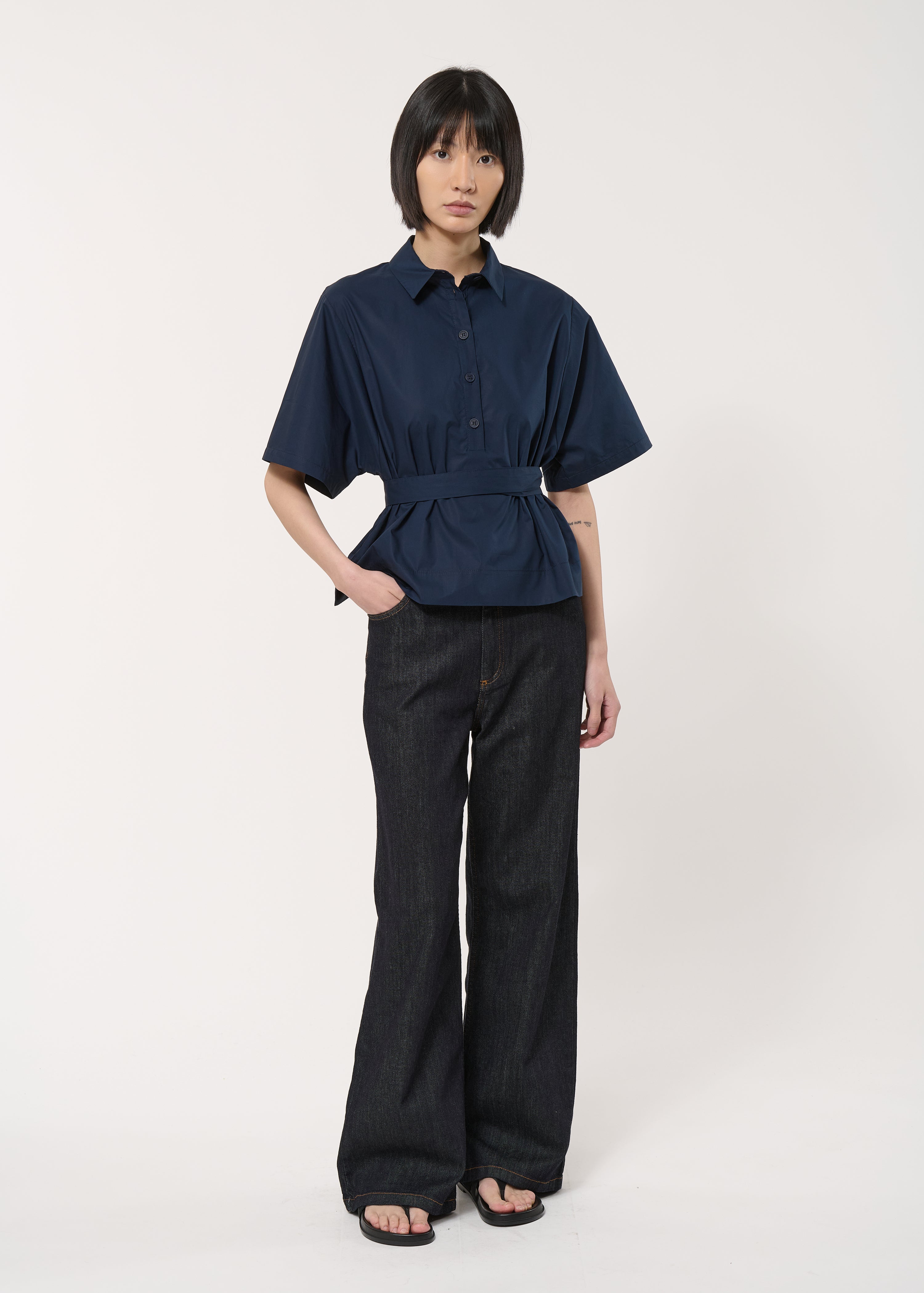 Chemise droite bleue à ceinture amovible en popeline de coton - NAVY#couleur_NAVY