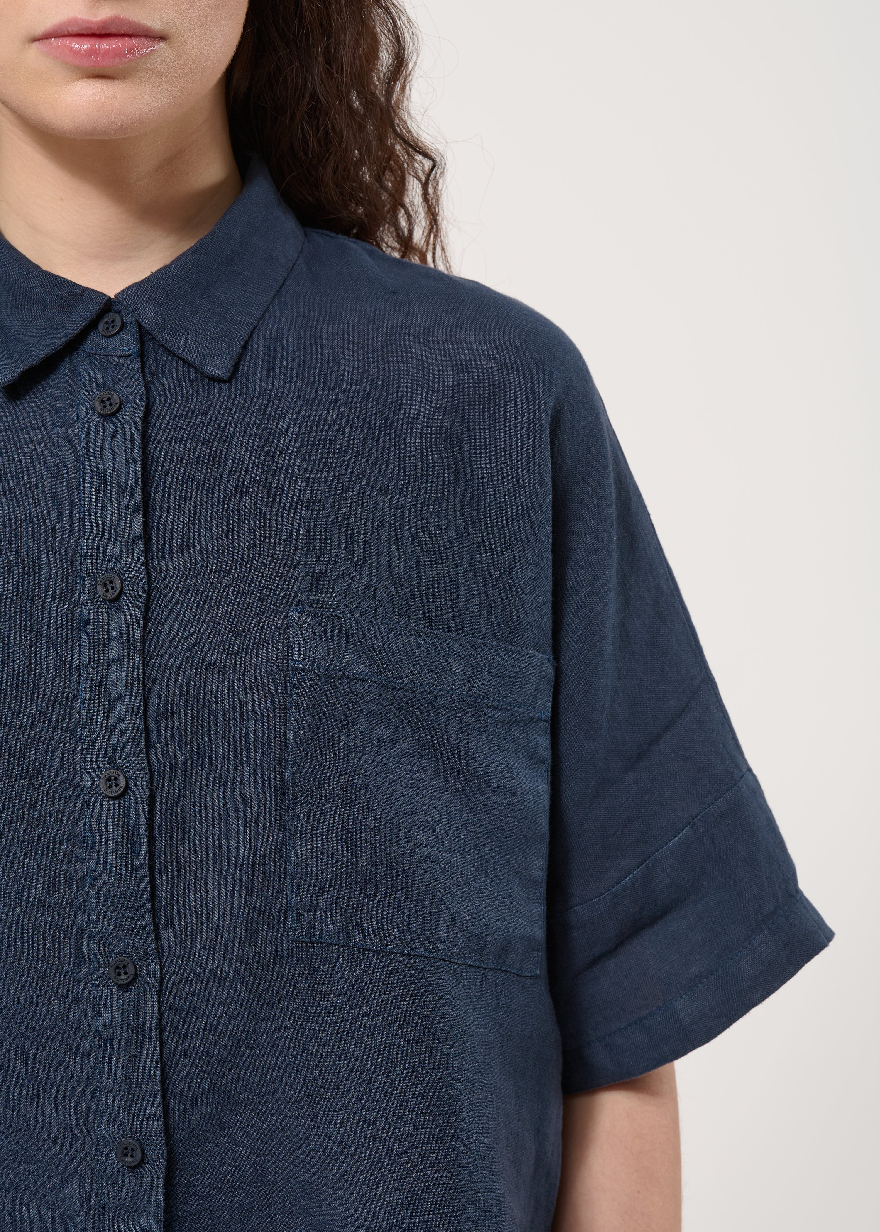 Chemise bleu foncé en lin - NAVY#couleur_NAVY