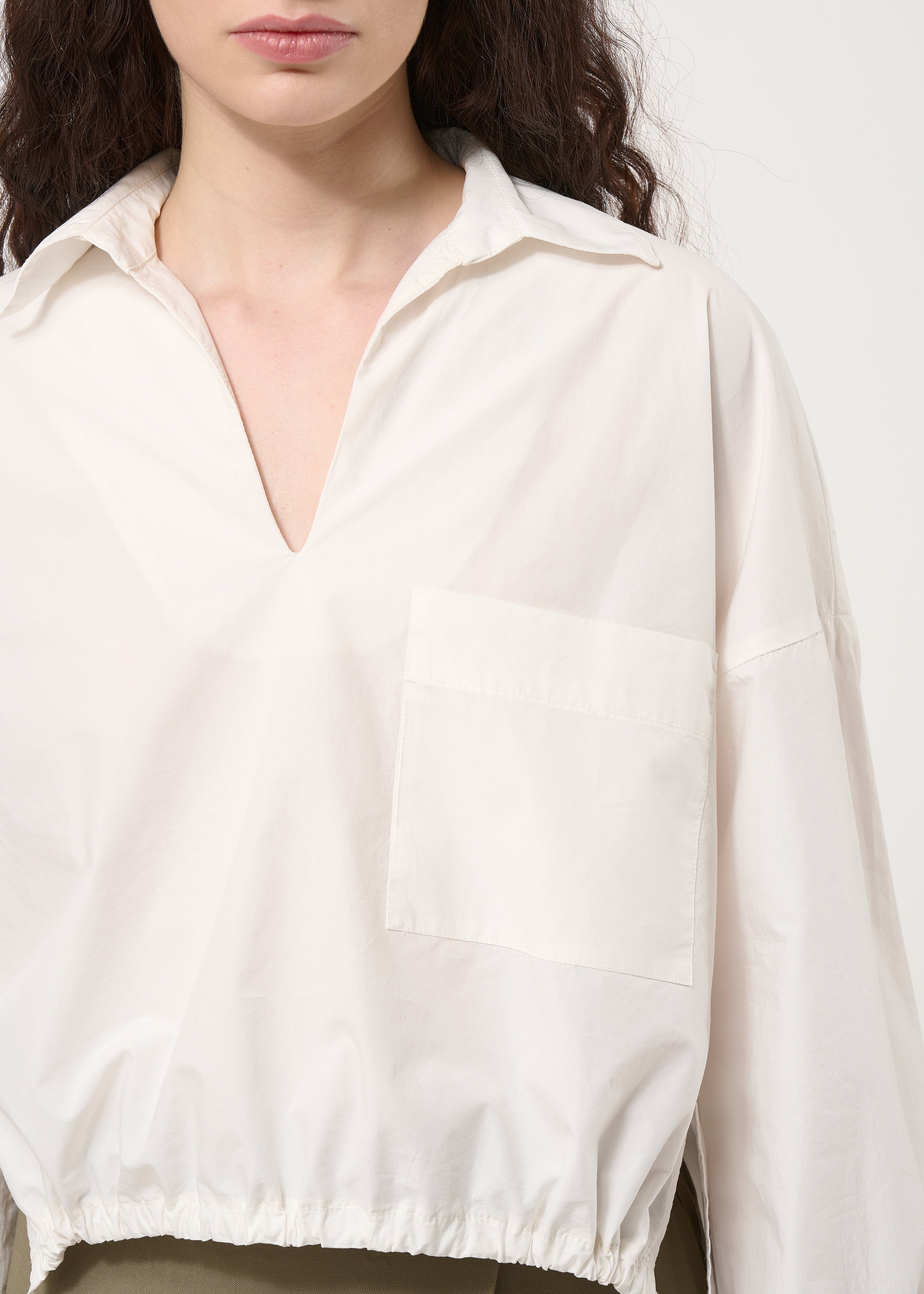 Blouse courte blanche à coulisse en popeline de coton - OFF WHITE#couleur_OFF WHITE