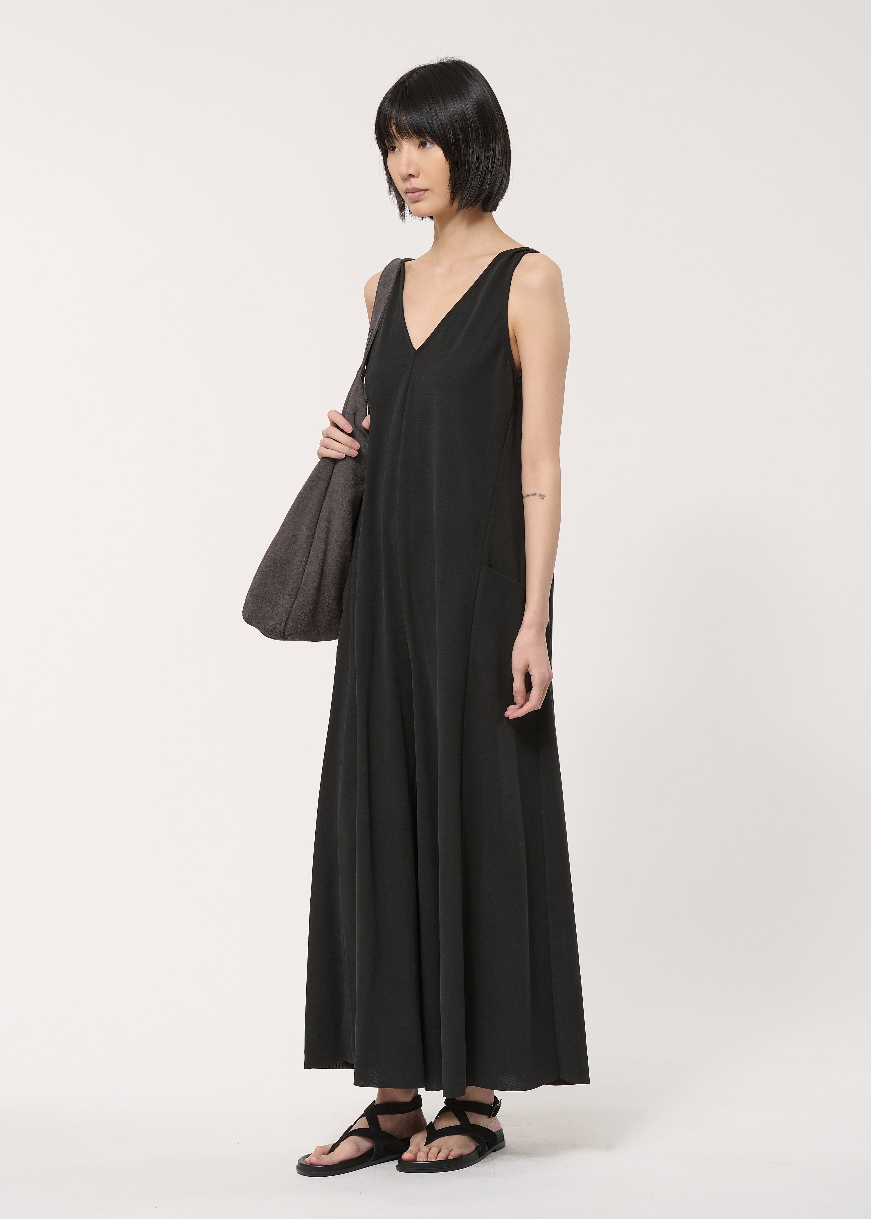 Combinaison noire oversize en jersey fluide - NOIR#couleur_NOIR