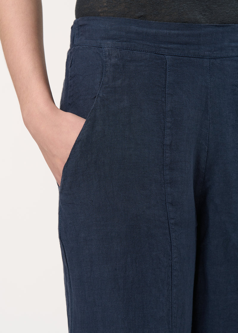 Pantalon bleu foncé 7/8ème en lin - NAVY#couleur_NAVY