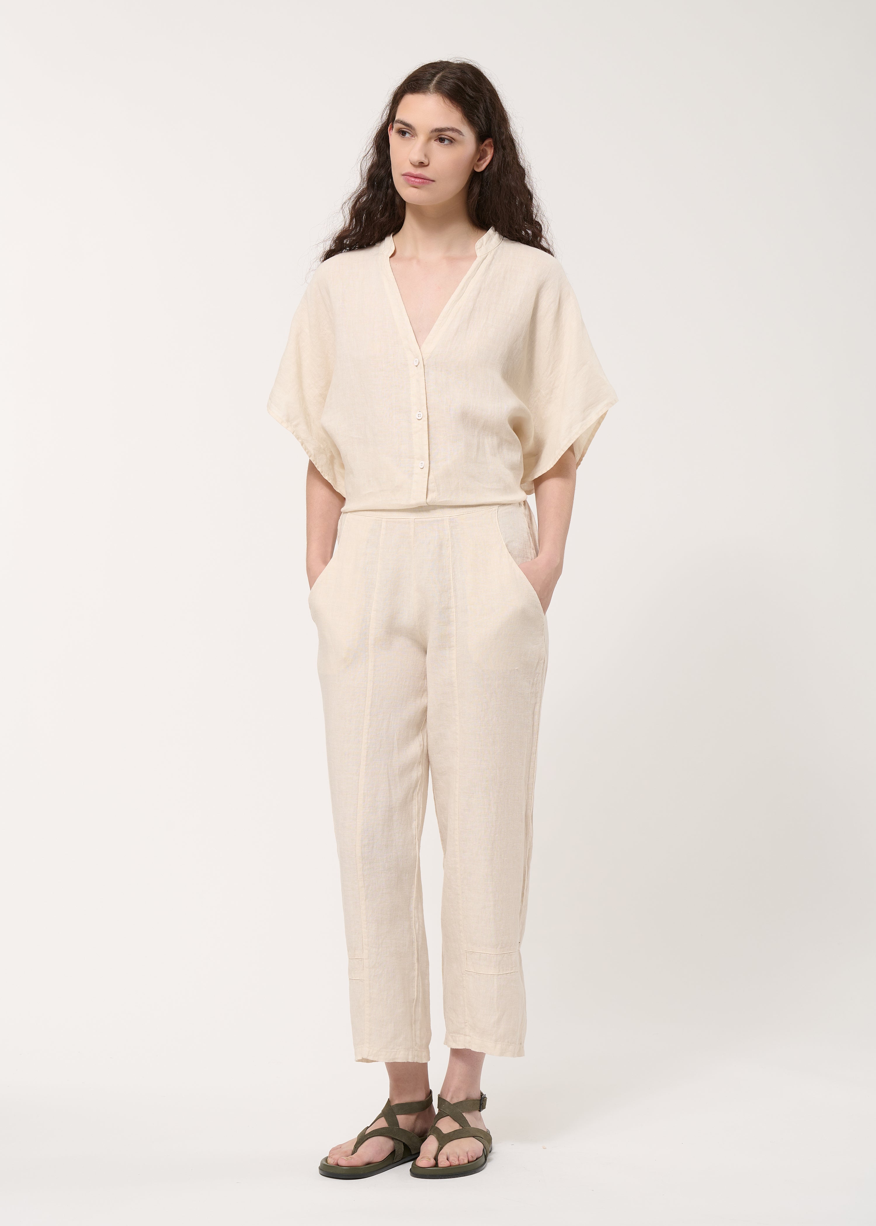 Pantalon écru 7/8ème en lin - NATUREL#couleur_NATUREL