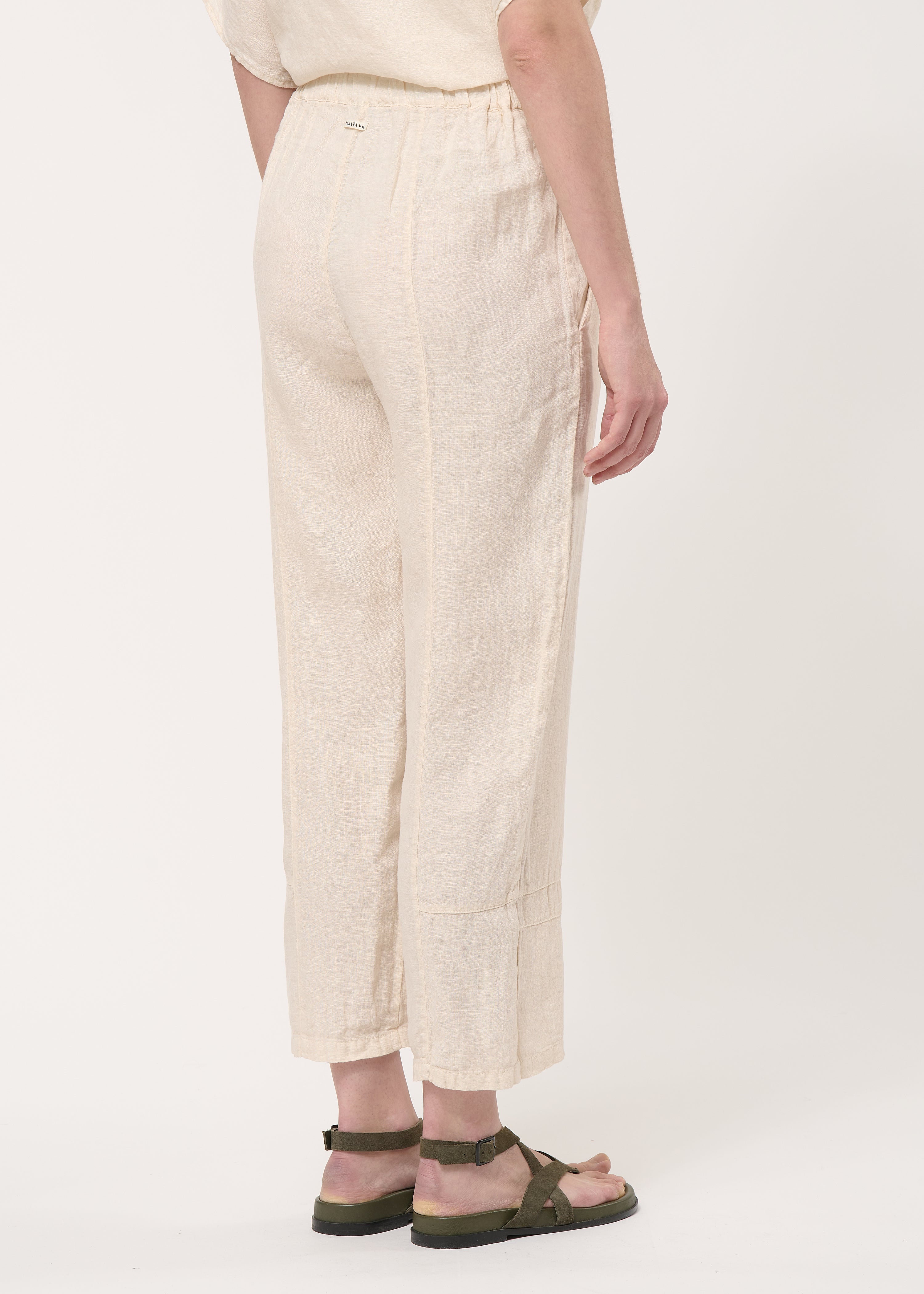 Pantalon écru 7/8ème en lin - NATUREL#couleur_NATUREL