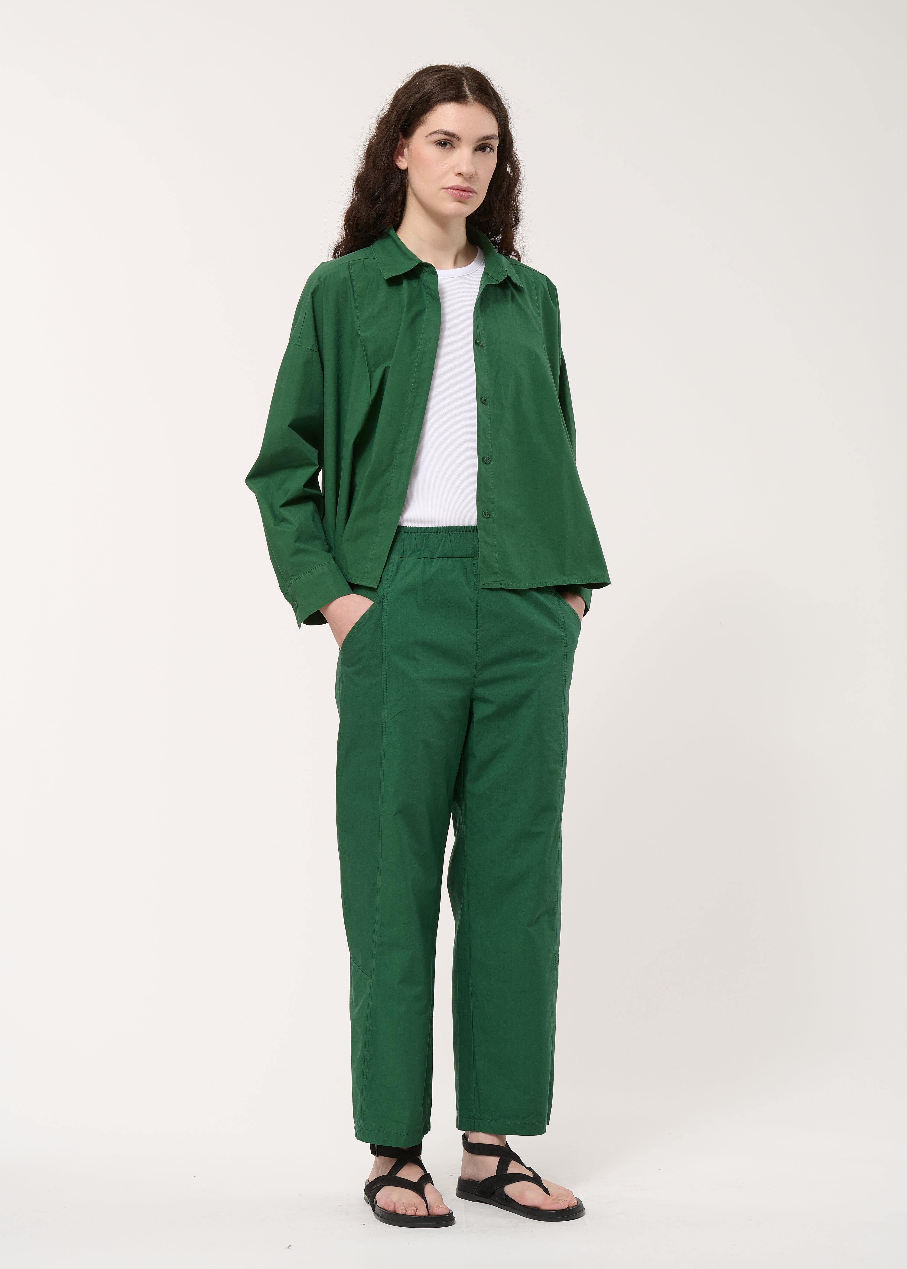Pantalon 7/8ème vert en popeline de coton - VERT MOUSSE#couleur_VERT MOUSSE