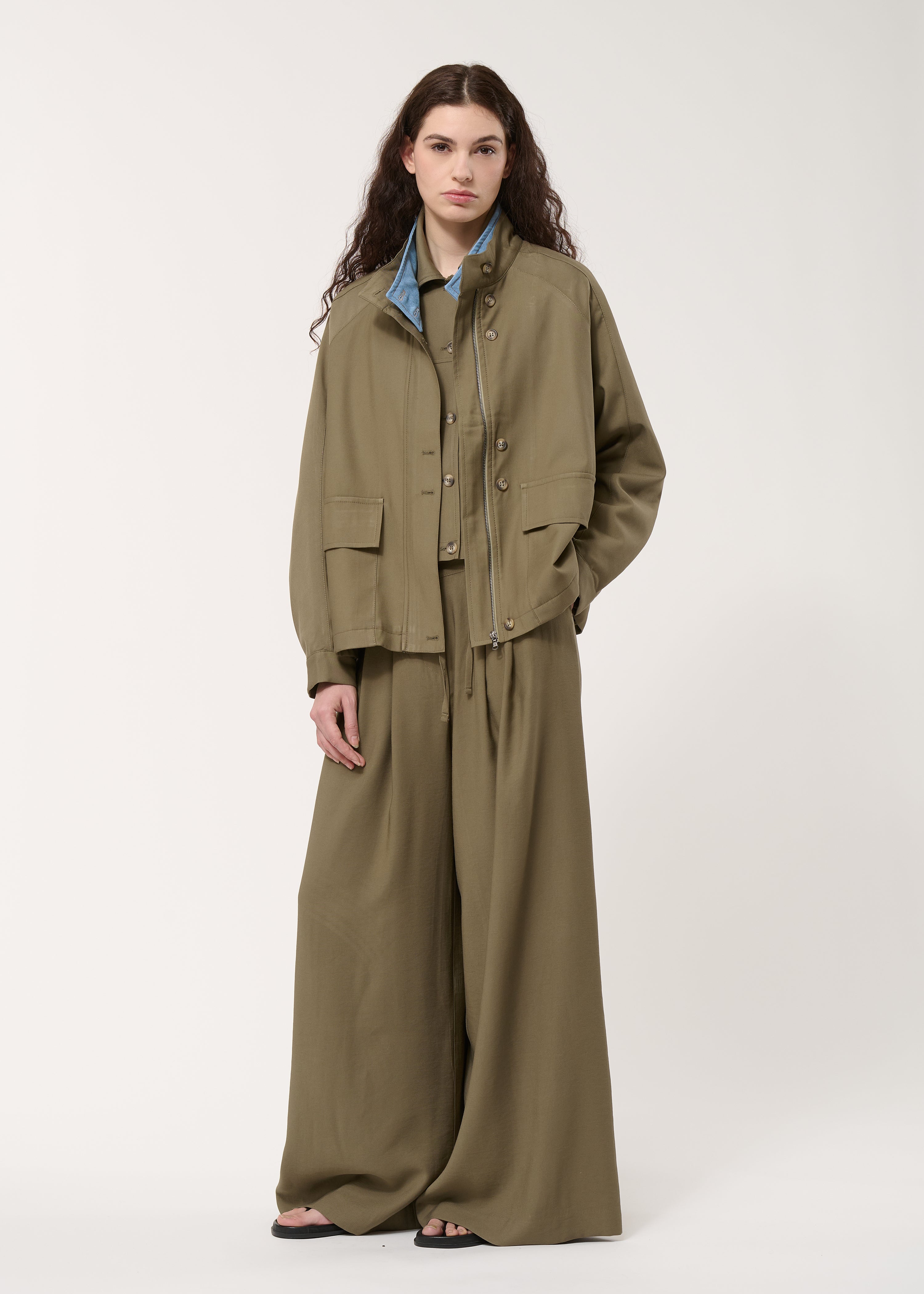 Pantalon large kaki fluide à plis - KAKI#couleur_KAKI