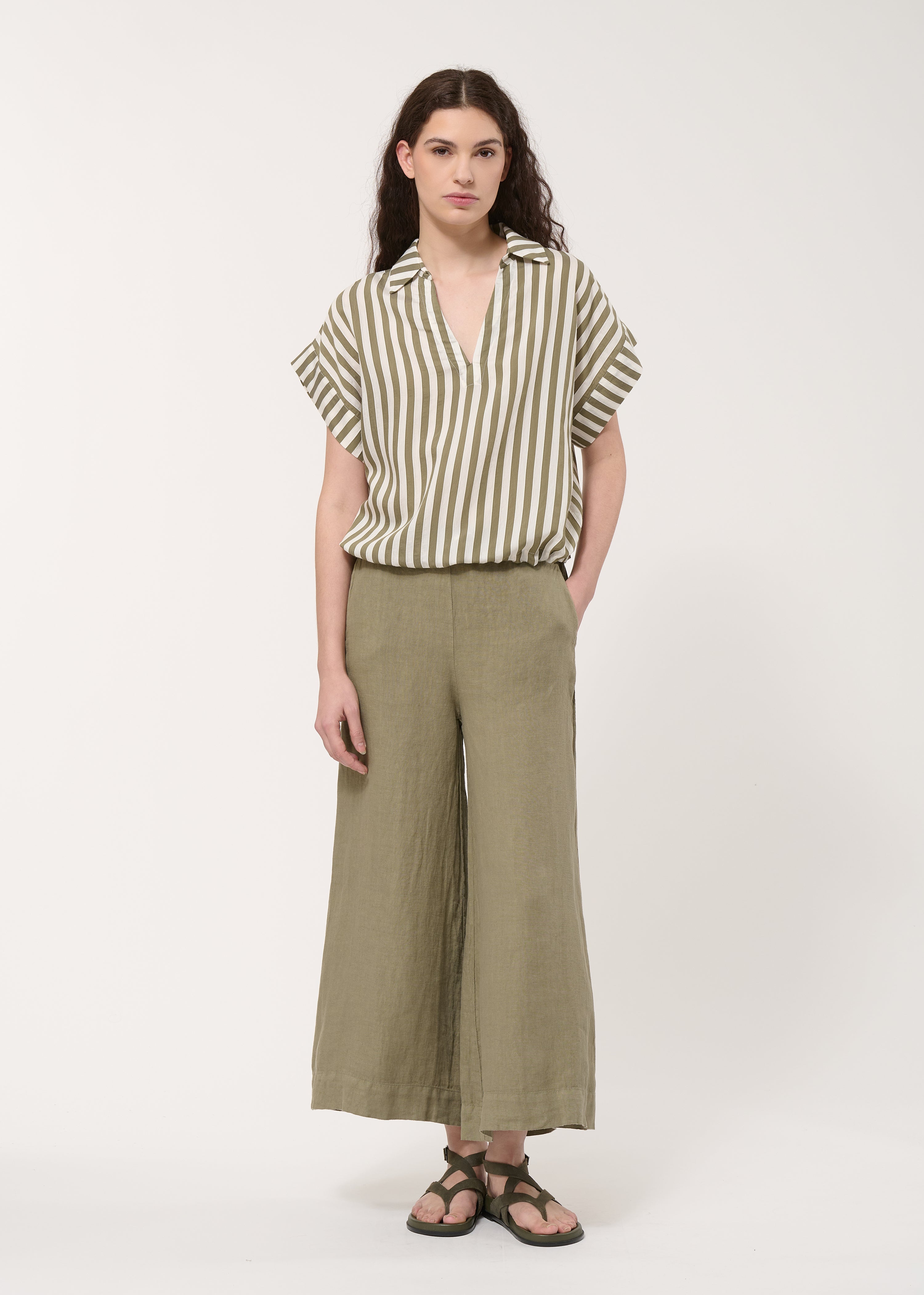 Pantalon cropped taupe en lin - ARMY#couleur_ARMY