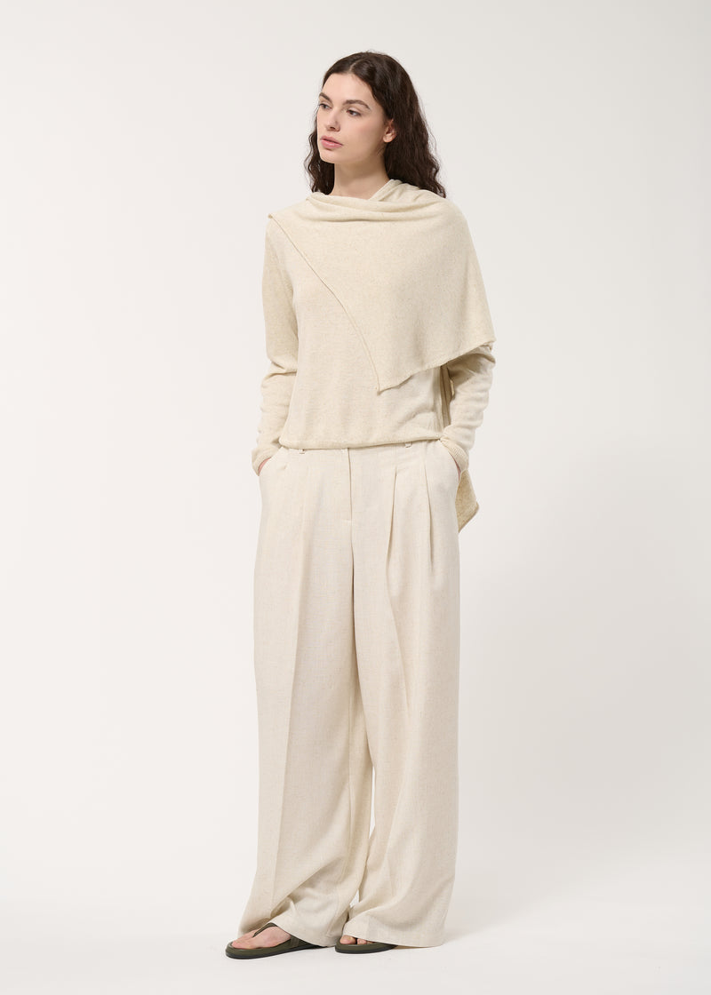 Pull beige en maille fluide avec foulard - NATUREL#couleur_NATUREL