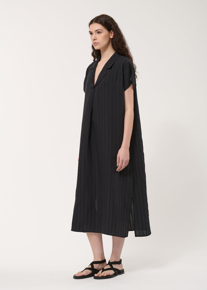 Robe droite noire à rayures texturées - NOIR#couleur_NOIR