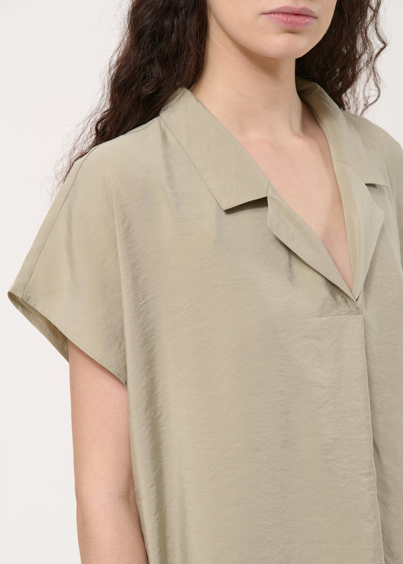Robe droite taupe en modal gaufré - ARMY#couleur_ARMY