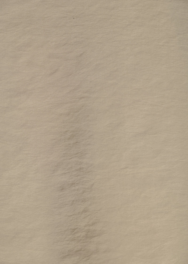 Robe droite taupe en modal gaufré - ARMY#couleur_ARMY