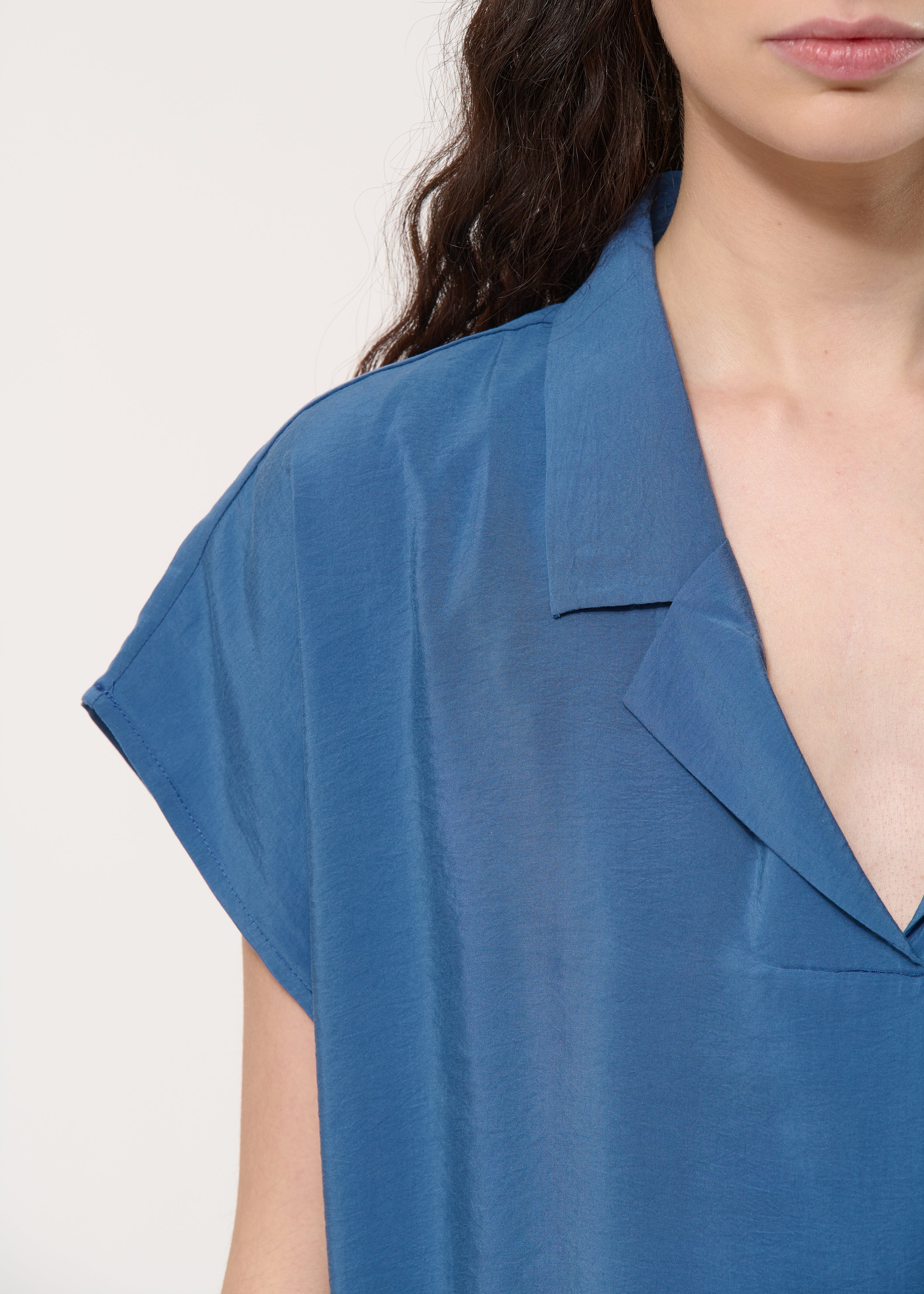 Robe droite bleue en modal gaufré - DENIM#couleur_DENIM