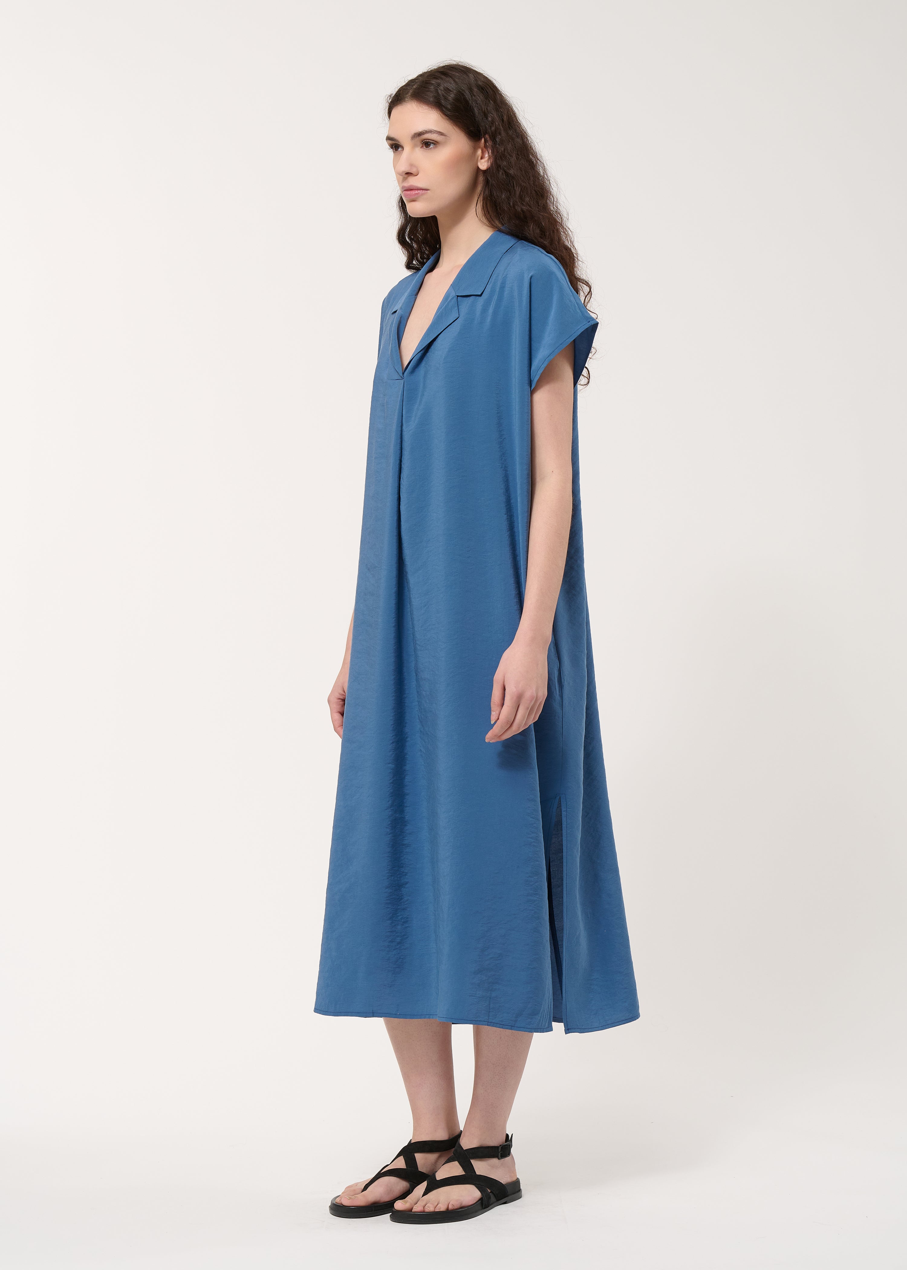 Robe droite bleue en modal gaufré - DENIM#couleur_DENIM