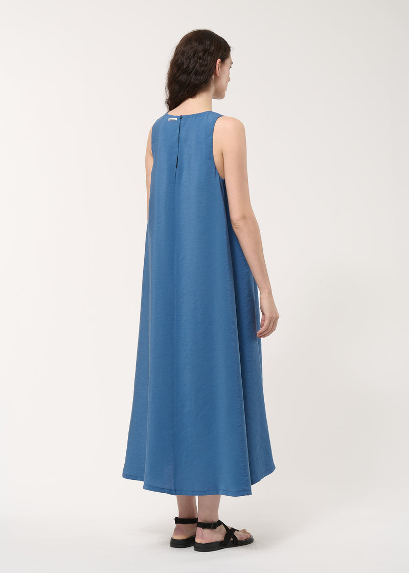 Robe drapée bleue en modal gaufré - DENIM#couleur_DENIM