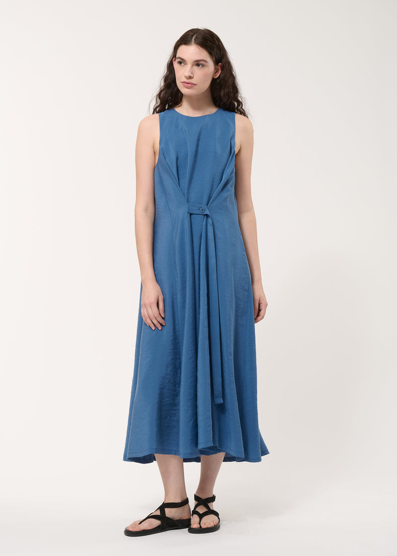 Robe drapée bleue en modal gaufré - DENIM#couleur_DENIM