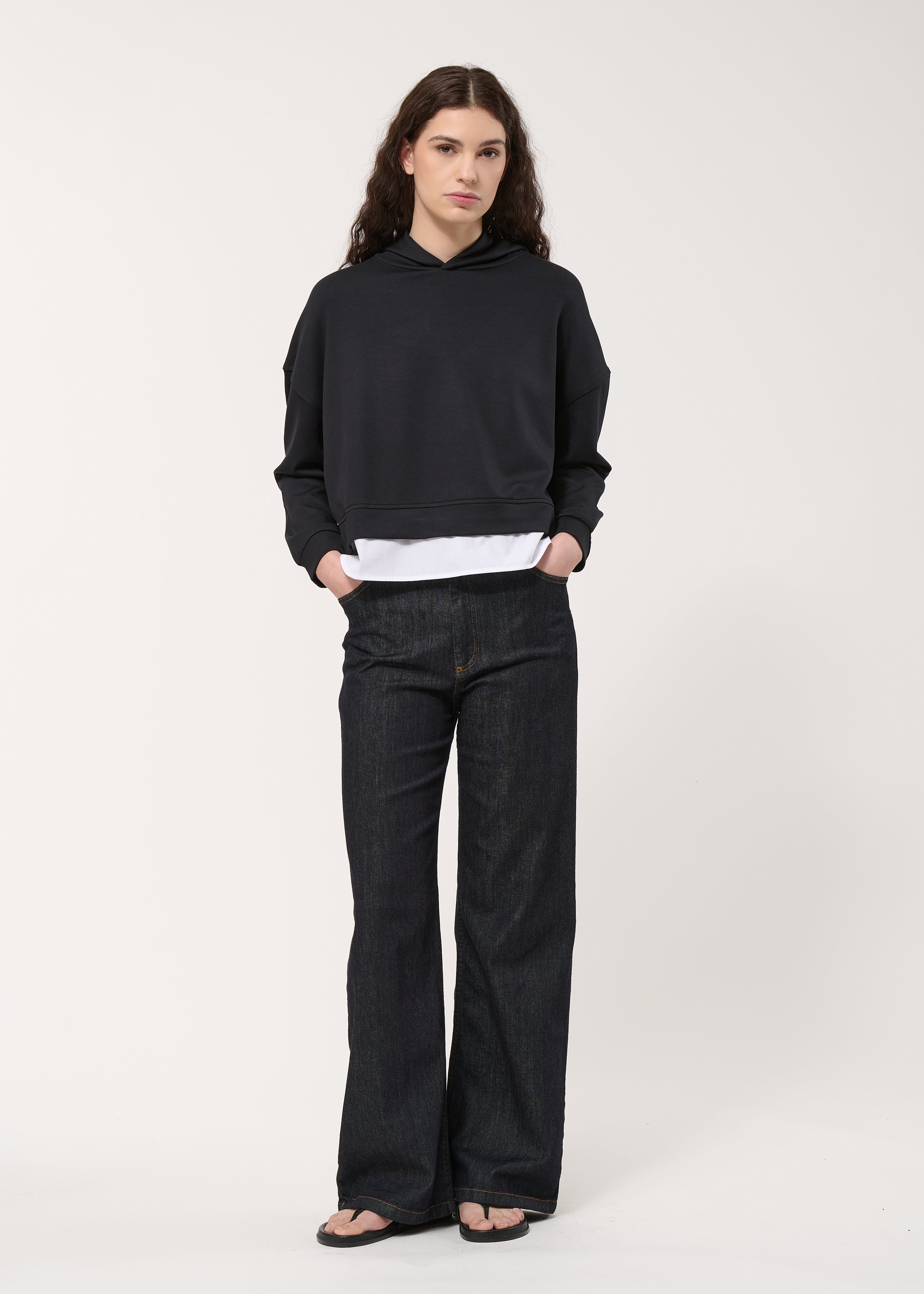 Sweat ample à capuche noir ultra soft en popeline de coton - NOIR#couleur_NOIR