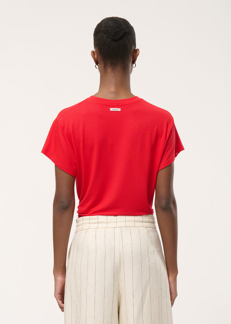 T-shirt drapé rouge en jersey ultra soft - VERMILLON#couleur_VERMILLON