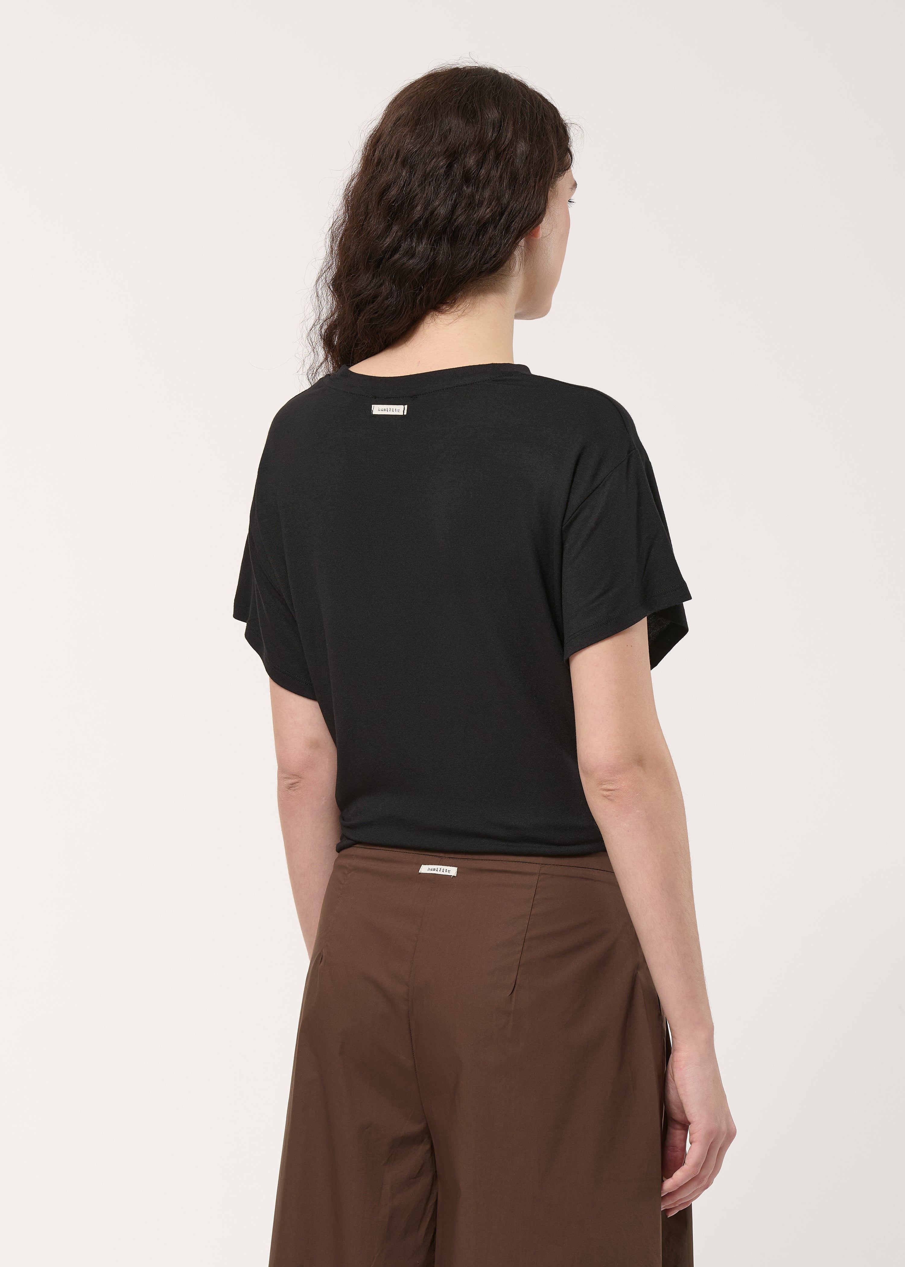 T-shirt drapé noir en jersey ultra soft - NOIR#couleur_NOIR