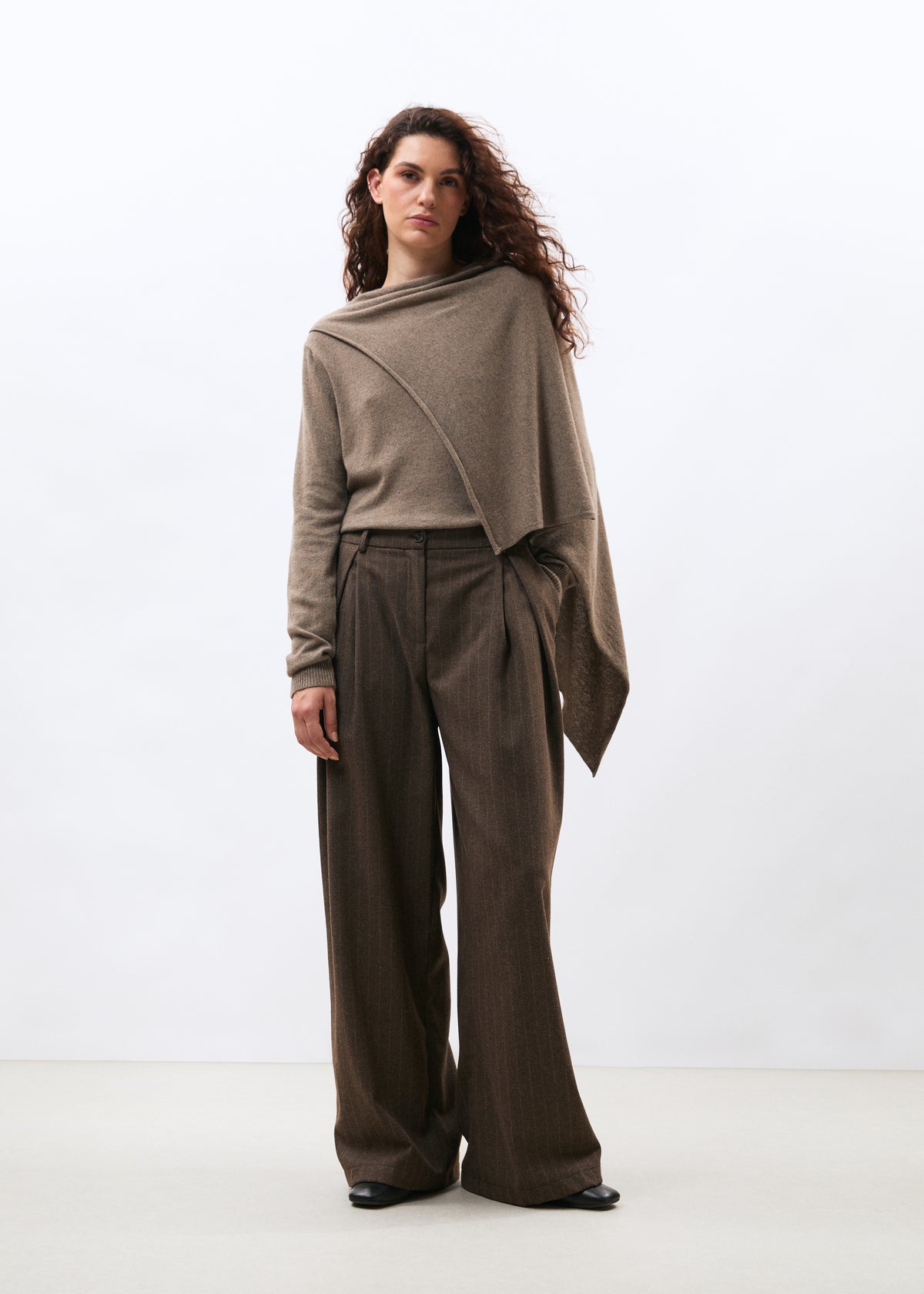 Pantalon large taupe en flanelle à rayures - TAUPE#couleur_TAUPE