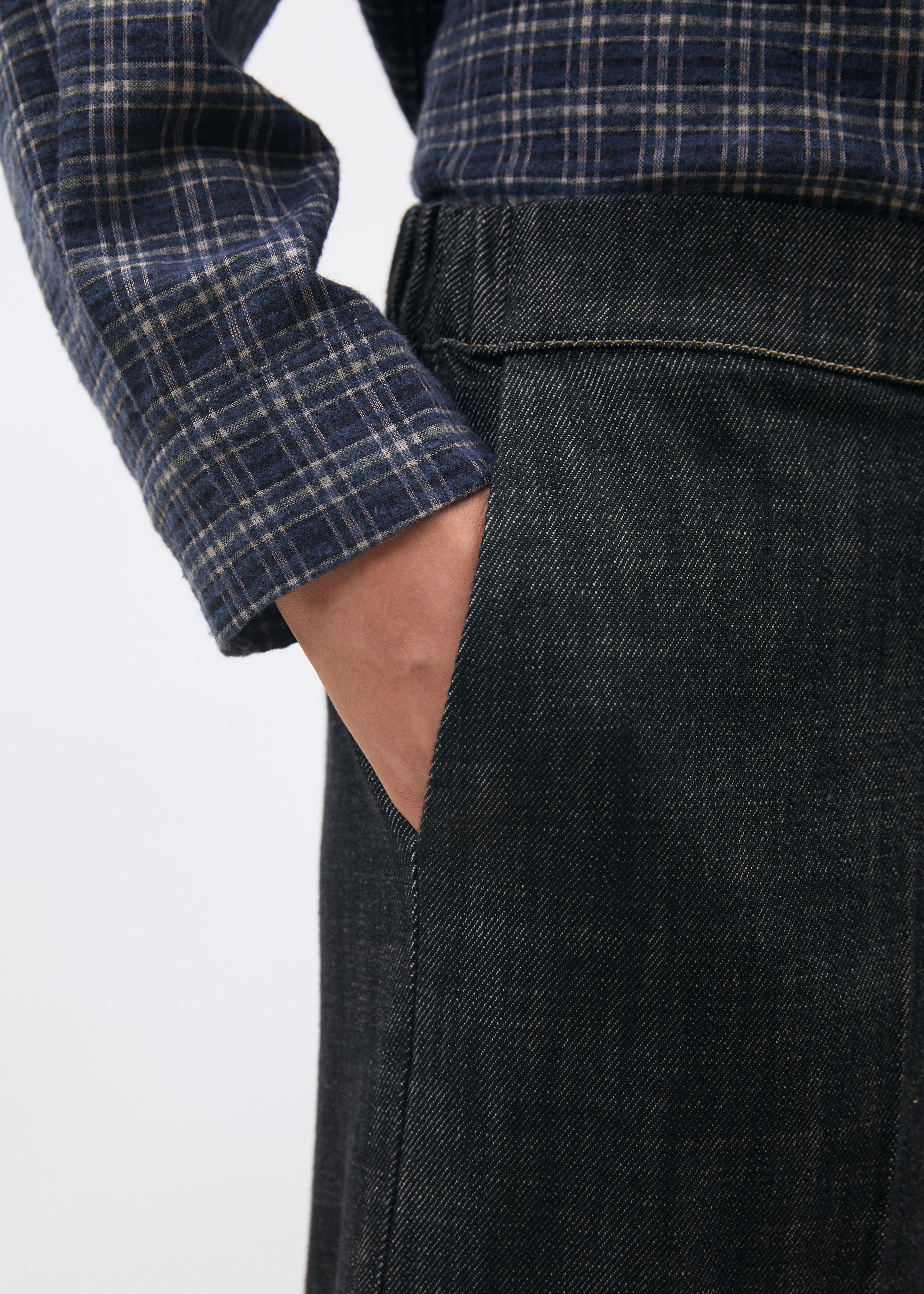 Pantalon large 7/8ème à revers en denim noir - NOIR#couleur_NOIR
