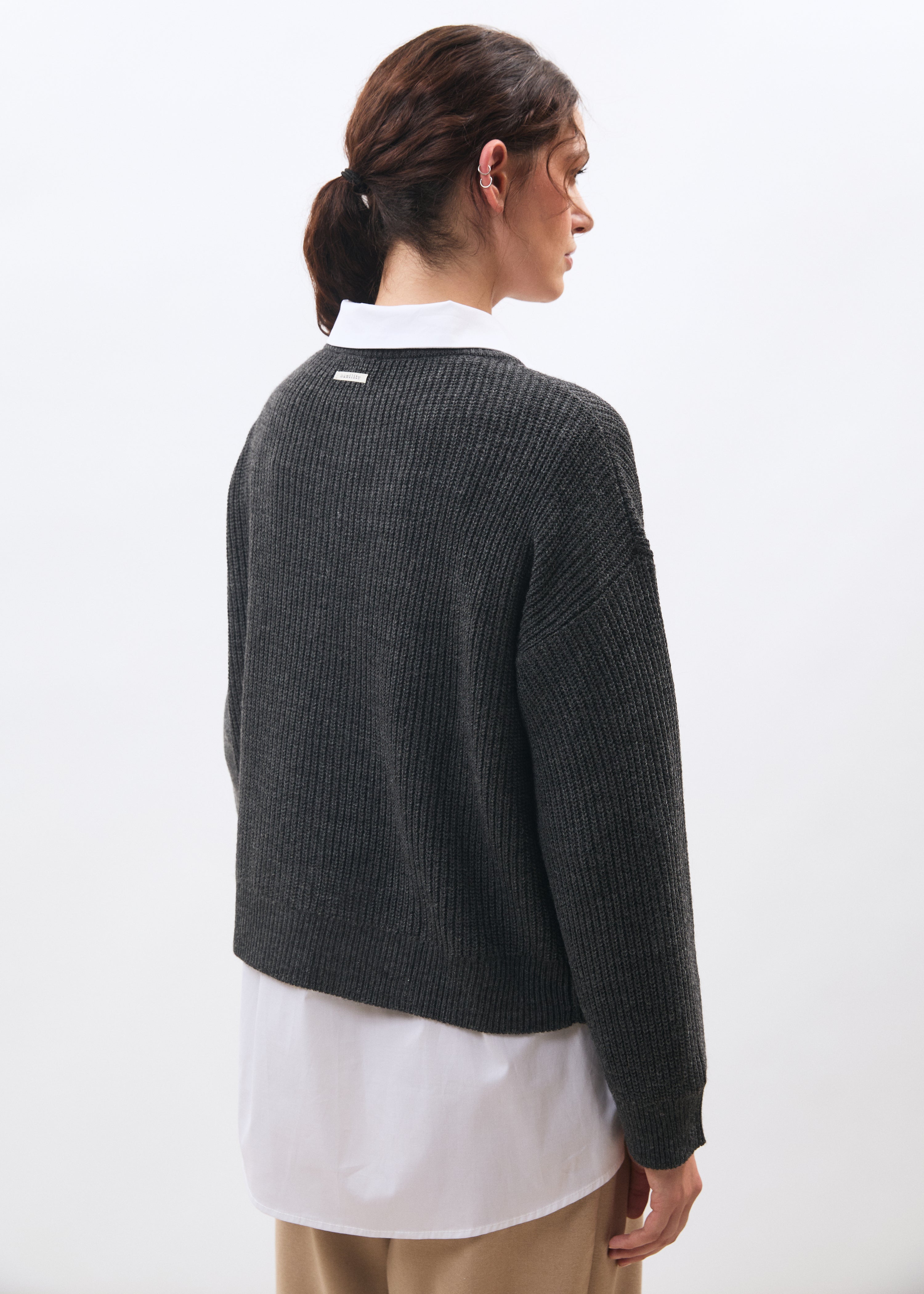 Pull gris en maille côtelée col rond - GRIS CHINE#couleur_GRIS CHINE