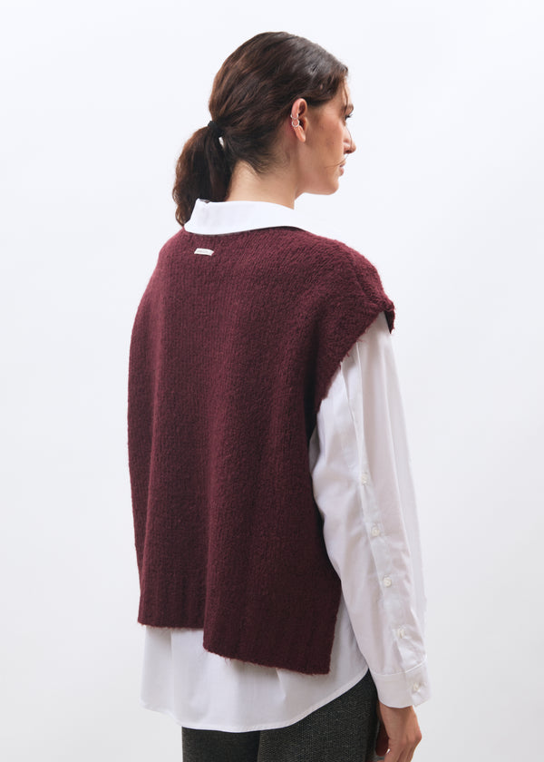 Pull bordeaux sans manches en maille bouclette col V - BORDEAUX#couleur_BORDEAUX