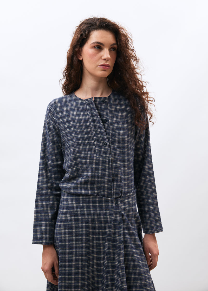Blouse à carreaux bleu marine manches longues col rond - MARINE#couleur_MARINE