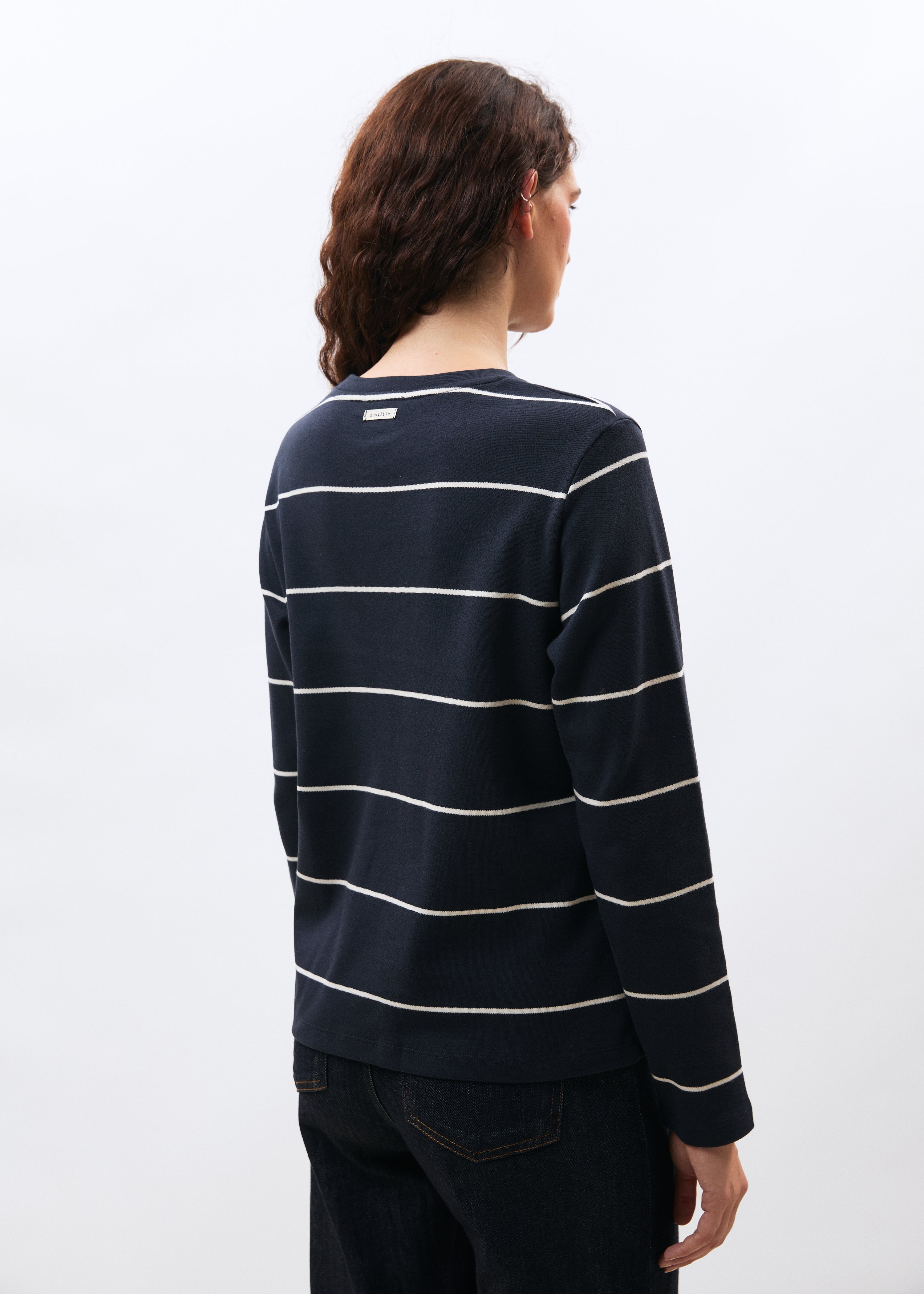 T-shirt blanc et bleu marine en jersey rayé manches longues - BLANC/MARINE#couleur_BLANC/MARINE